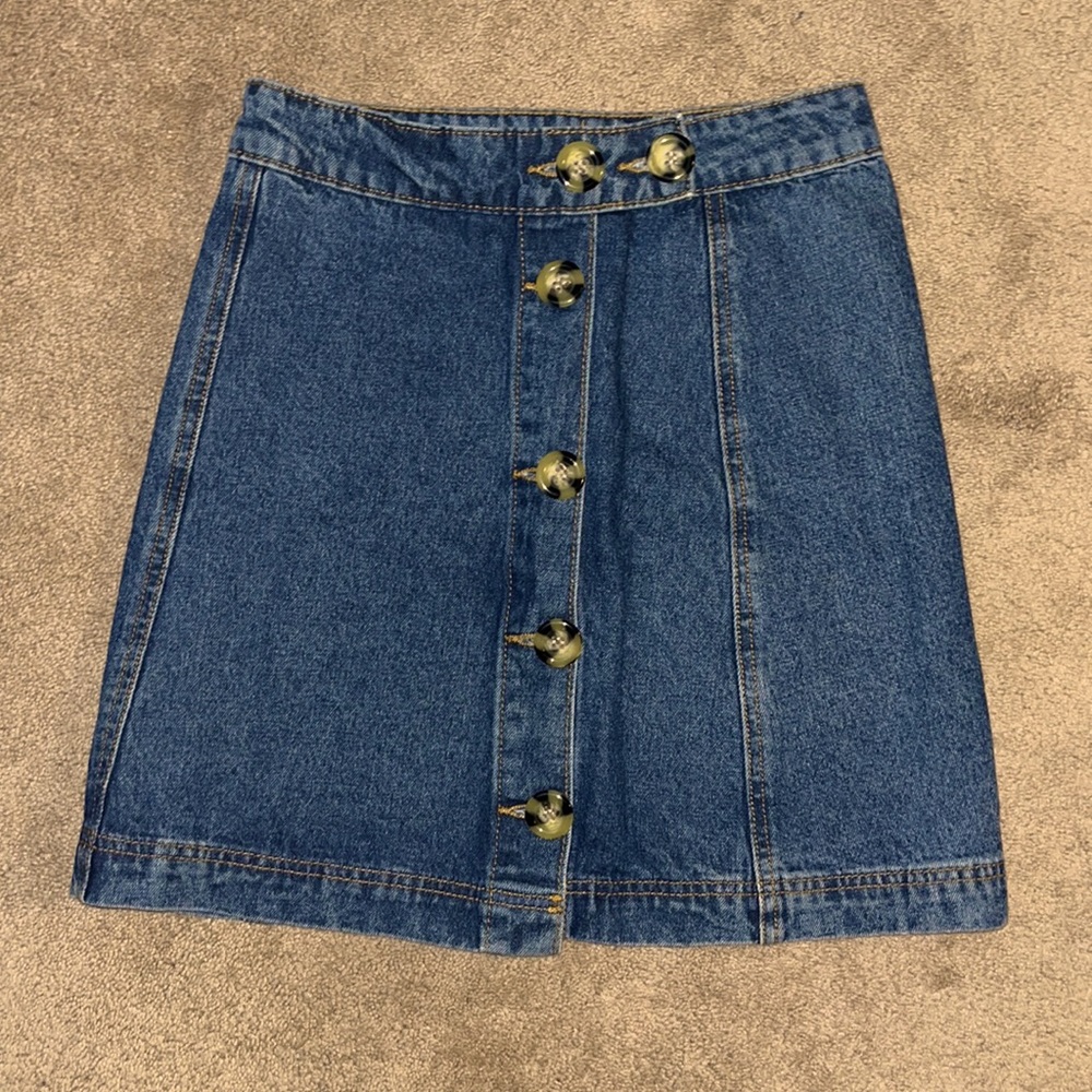 Denim mini skirt - EUC!! Only worn once! $15